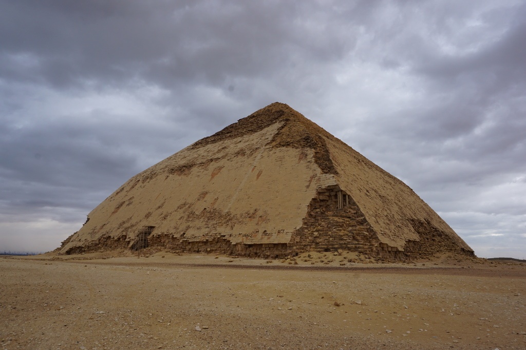Pirámide acodada, Egipto