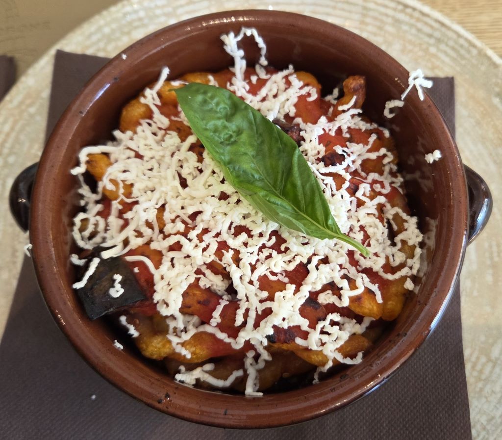 Pasta alla norma, Sicilia