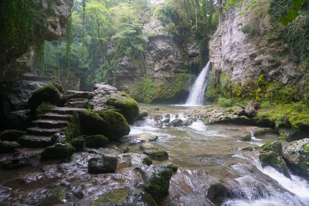 Suiza Tine de Conflens