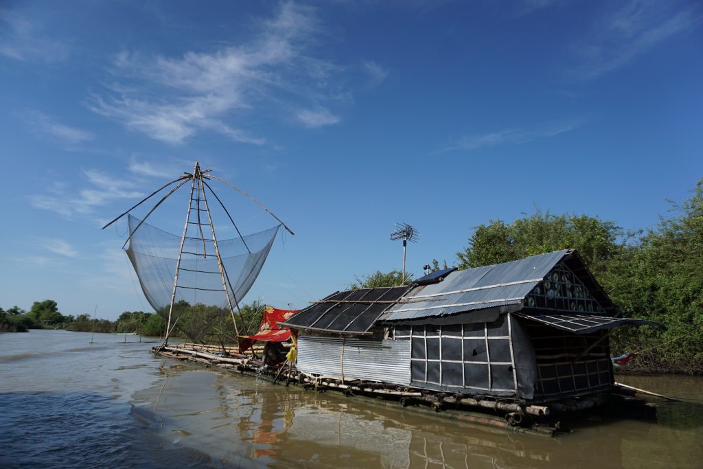 Pescadería flotante en el Tonle Sap, Camboya