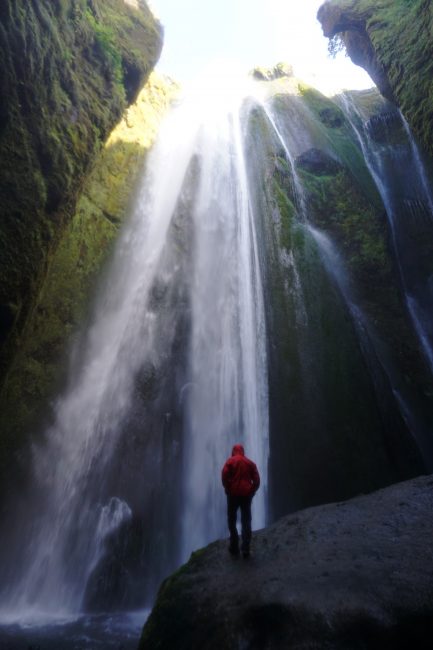 Gjúlfrabúi, la cascada escondida en las entrañas de la tierra