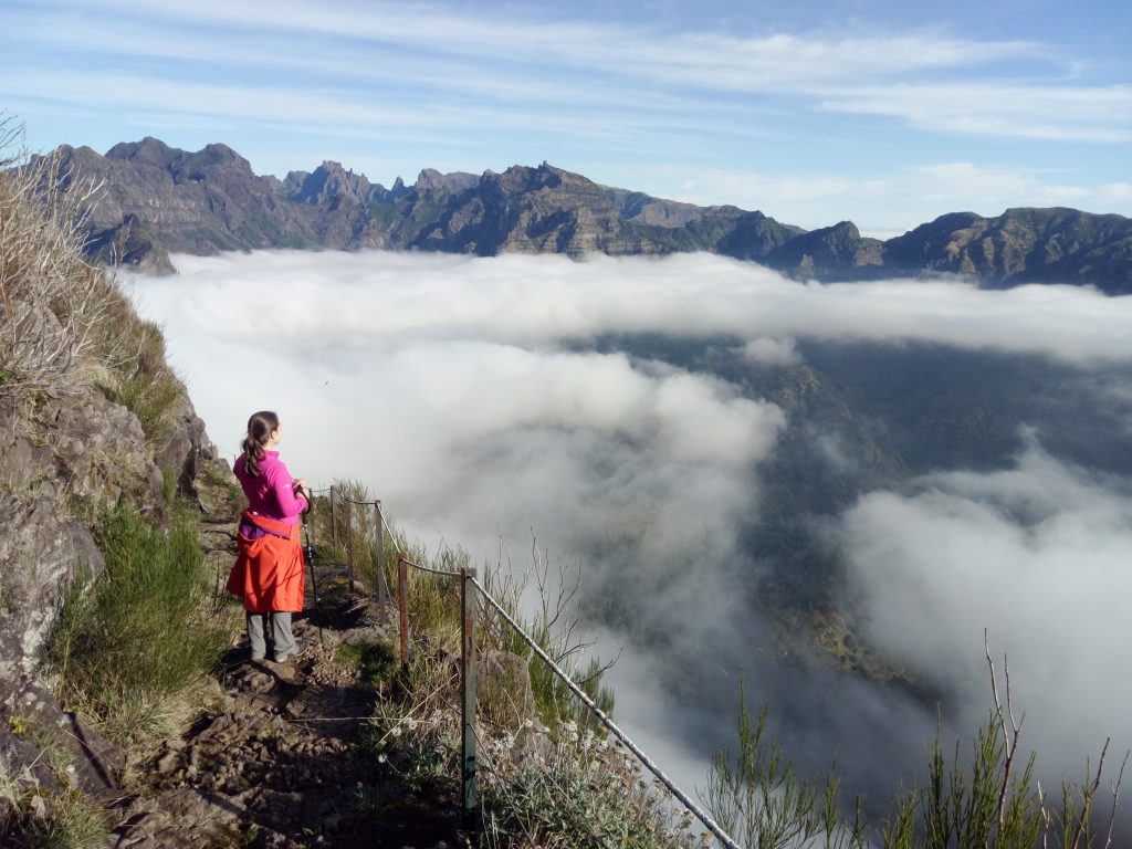 Mar de nubes en el Caminho do Pináculo e Folhada, Madeira