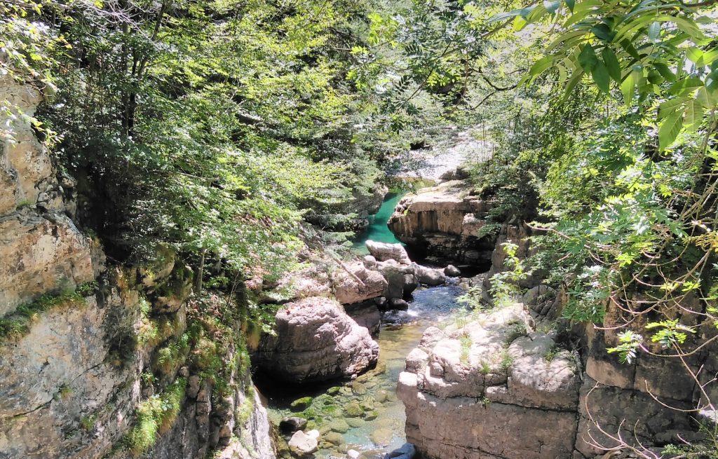 Parque Nacional de Ordesa y Monte Perdido, pozas en el río Bellos, Cañón de Añisclo