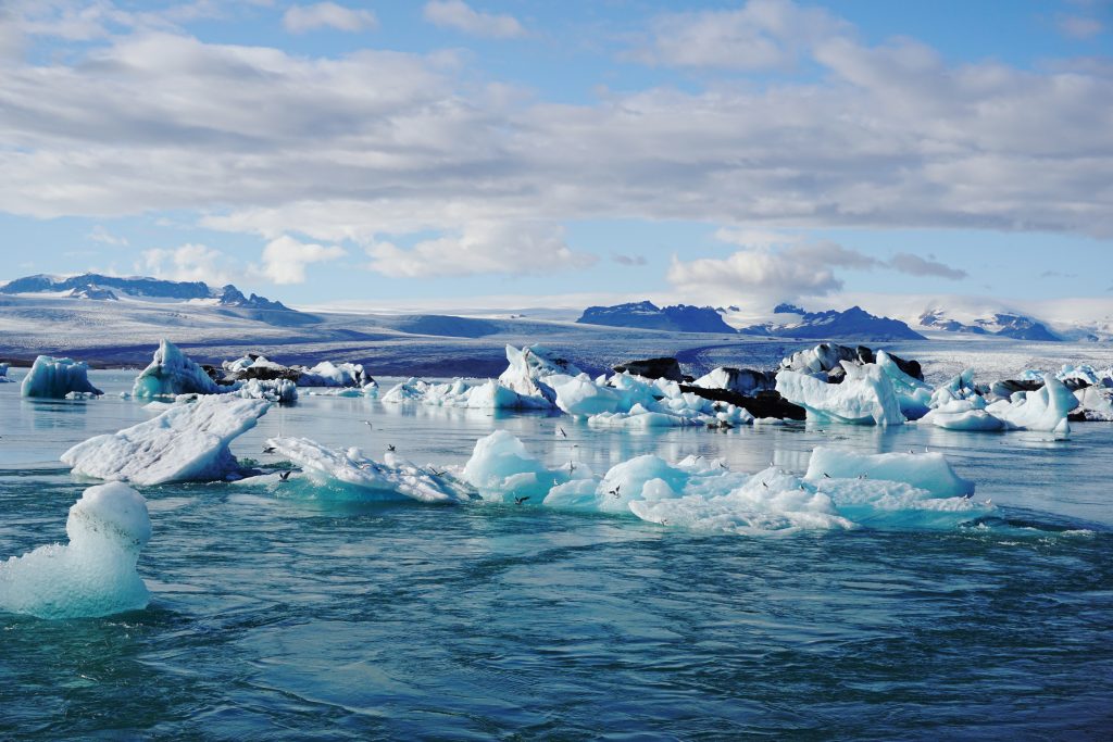El surrealista lago glaciar Jökulsárlón