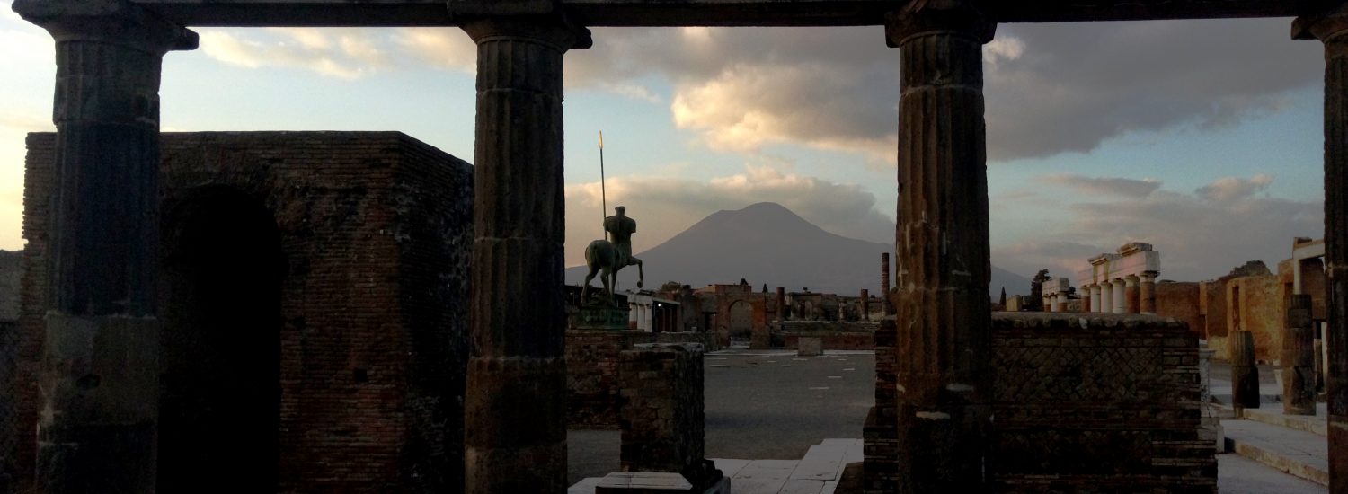Napoles, Pompeya